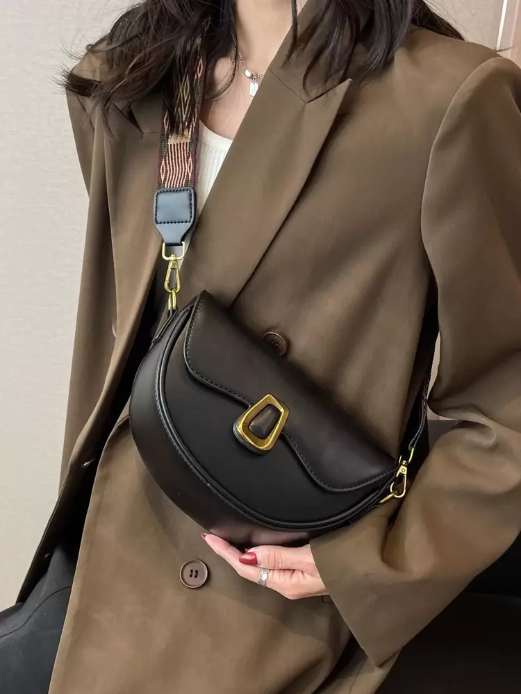 Lightweight,Business Casual Metal Decor Flap Saddle Bag, Mother's Day Gift For Mom For Teen Girls Women College Students,Rookies & White-Collar Workers Perfect For Office,College,Work ,Business,Commute,Outdoors, Travel, Outings