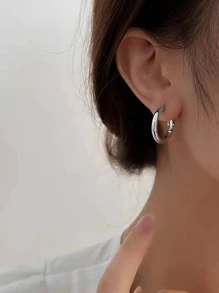 Minimalist Hoop Earrings - Silver - View 2
