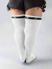 Calcetines sobre rodilla con diseño de hebilla - Blanco - Ver 2