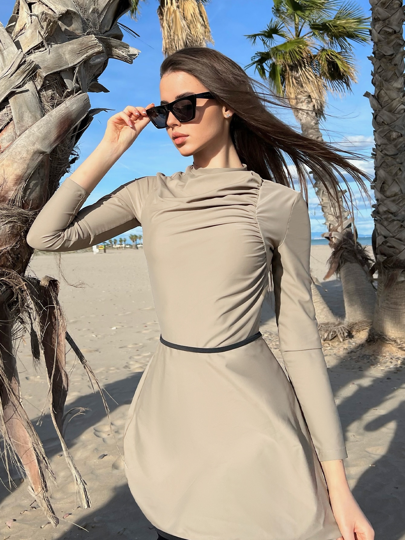 SHEIN Swim Mulvari Traje de baño burkini de una pieza fruncido de cuerpo completo con falda de