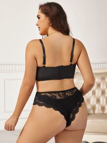 大碼花卉蕾絲鋼圈內衣套裝 - 黑色 - 查看 2