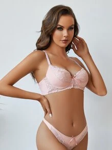 Fashionable And Sexy B Cup Underwire Bra With Contrast Lace And Push-Up Design, Lingerie - Baby Pink - View 4
