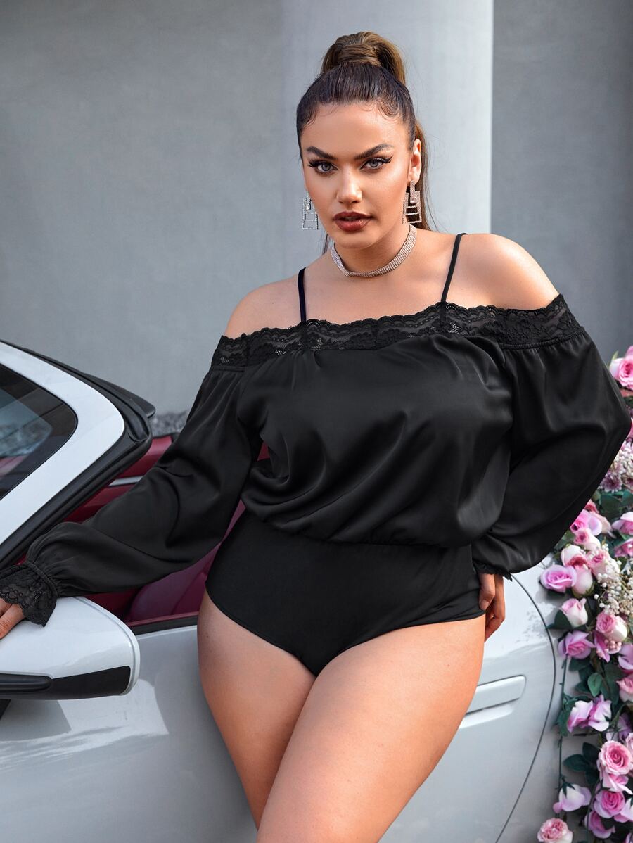 SHEIN SXY Plus Cold Shoulder Contrast Lace Bodysuit - Black - View 1