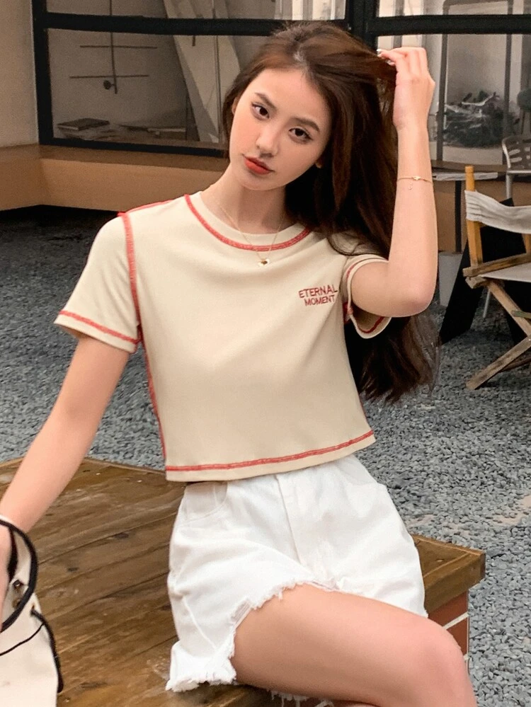 DAZY Camiseta Gráfica Letra Costura superior - Bege - Visão 3