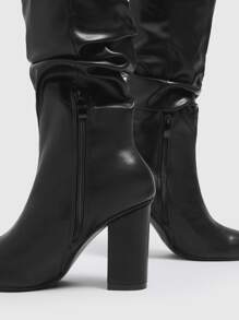 Zipper Side Chunky Heeled Slouchy Boots - Black - View 3