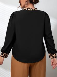 SHEIN Clasi Plus Leopard Print Notched Neckline Puff Sleeve Blouse - Black - View 2