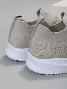 Chain Decor Slip-On Running Shoes