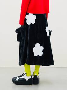 Floral Patched Bow Side Skirt - Black - View 2