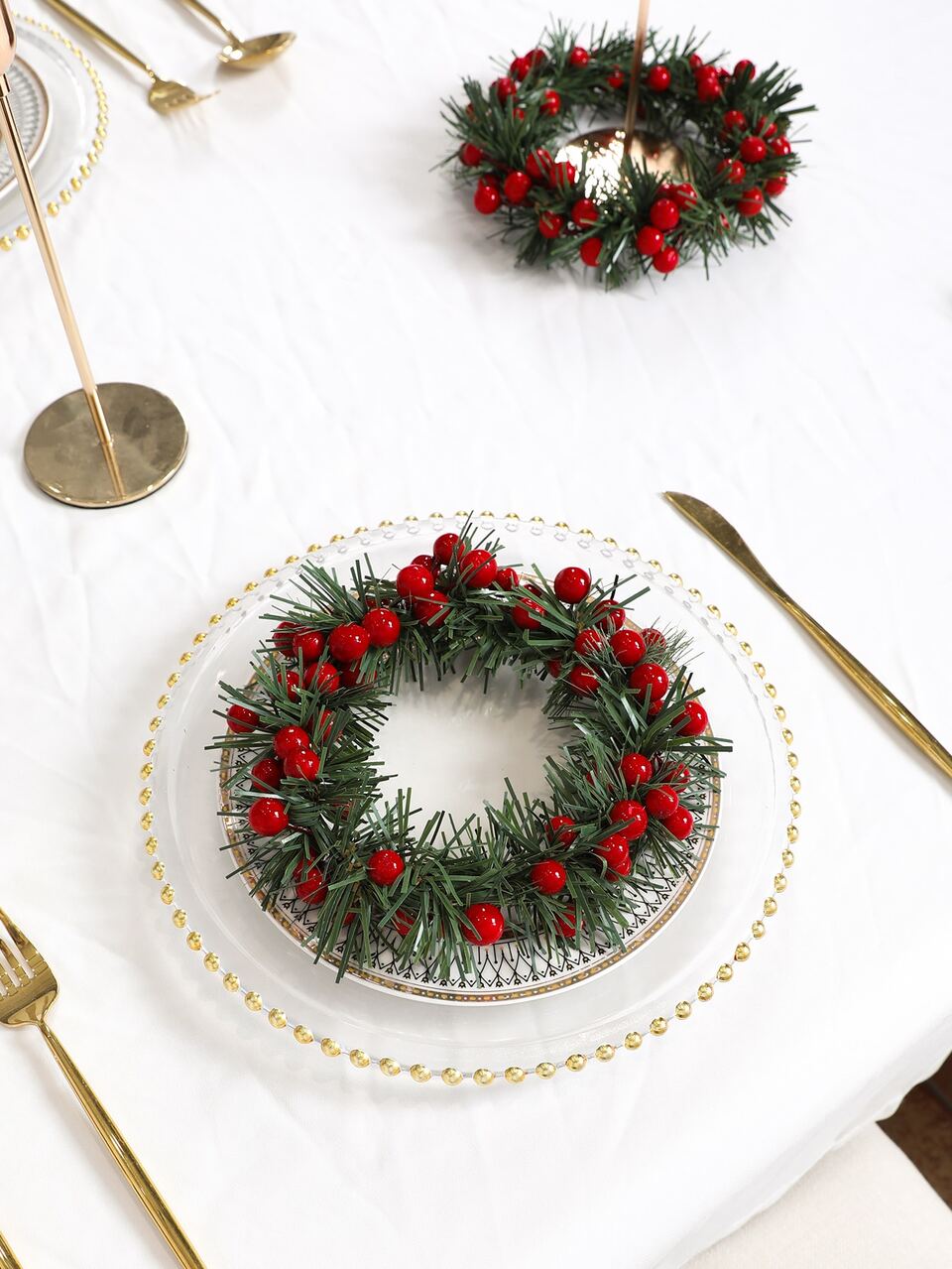 1pc Simulated Holly Pine Circle - Chinese New Year Decoration. New Year Gifts And Party Supplies. Wedding Scene Desktop Decoration Flower Wall Decoration Hanging Items