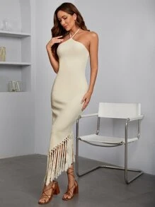 SHEIN VCAY Vestido ajustado de espalda abierta de cuello halter asimétrico bajo con fleco - Beis - Ver 3