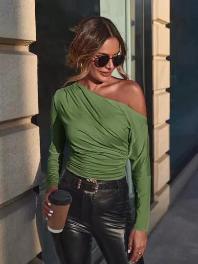 SHEIN Clasi Asymmetrical Neck Ruched Tee