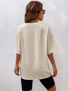 GOLDENLINE 汽車和字母圖案落肩T恤 - 杏色 - 查看 2