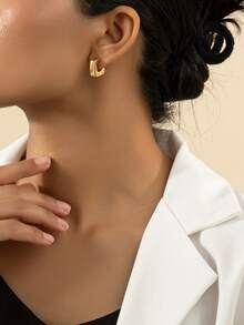 Geometric Design Stud Earrings - Yellow Gold - View 1