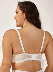 Plus Floral Lace Underwire Bra - Beige - View 2