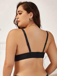 Plus Contrast Lace Wireless Bra - Black - View 2