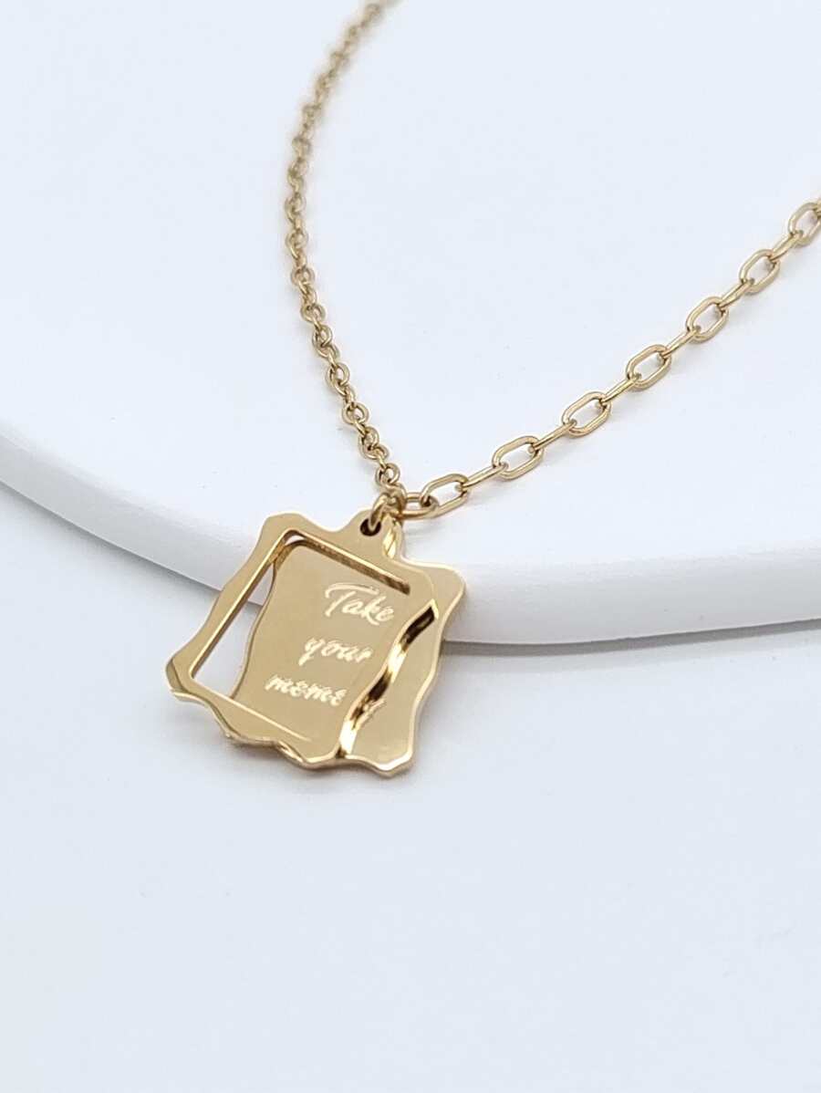 Slogan Detail Geometric Charm Necklace - Yellow Gold - View 1