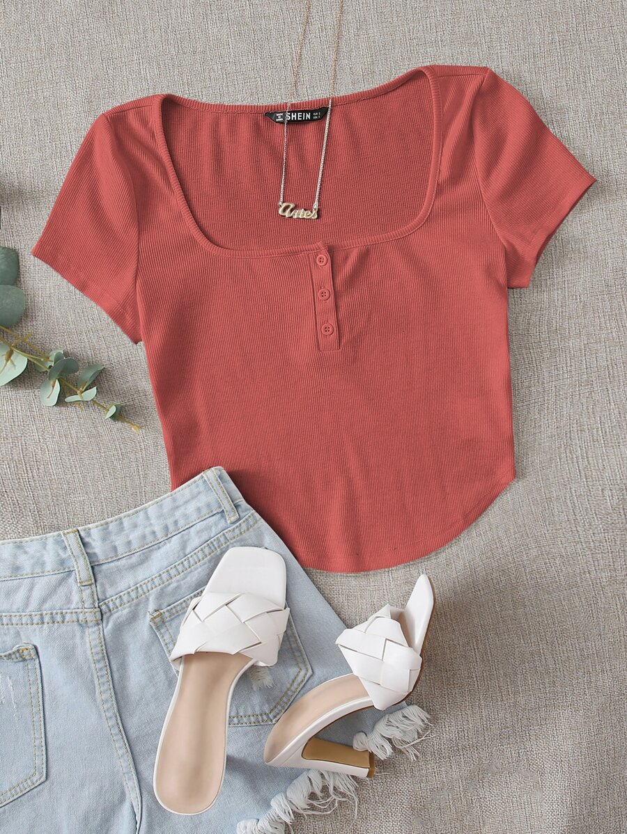 SHEIN EZwear 羅紋鈕扣弧形短款上衣