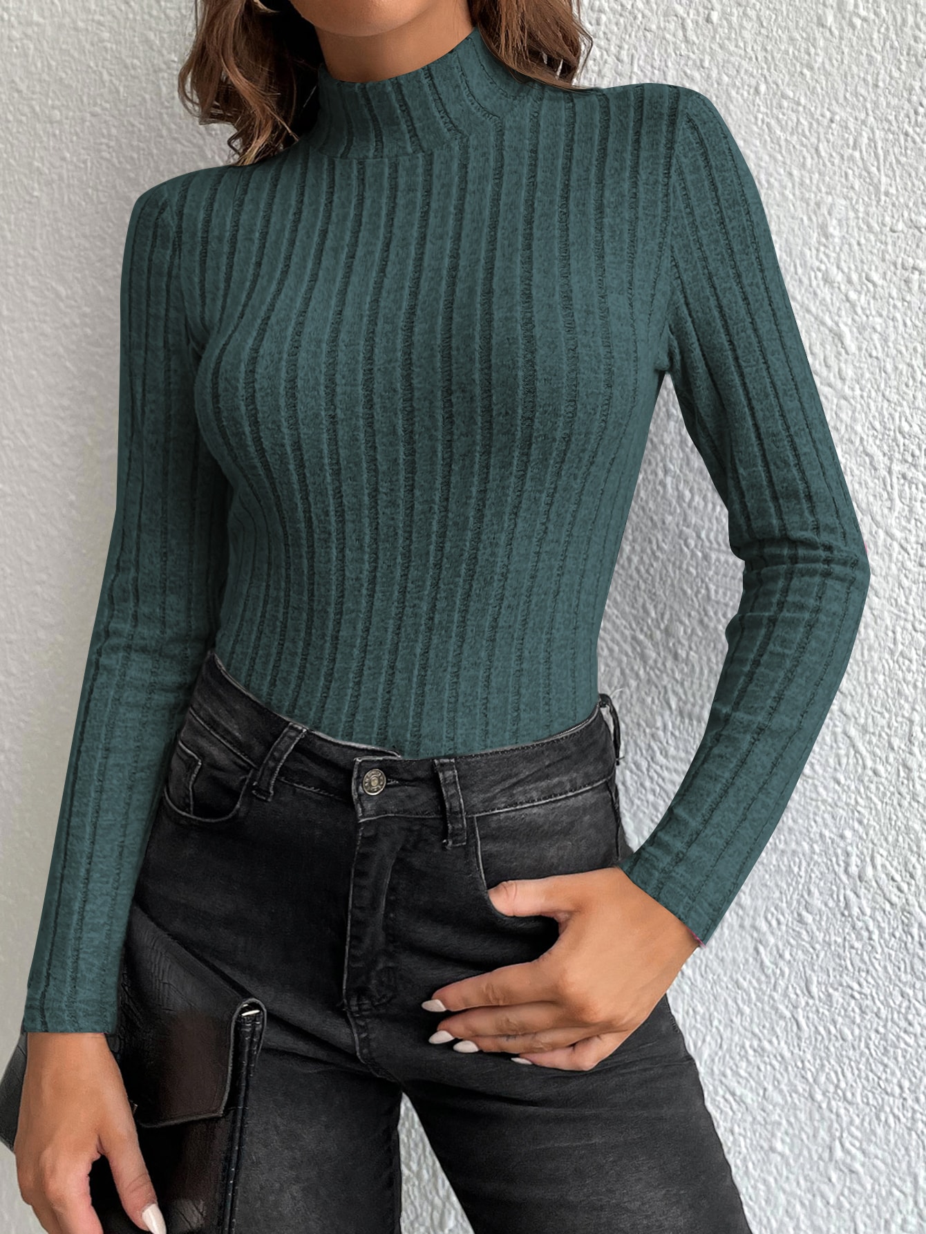 Tall stand neck tee