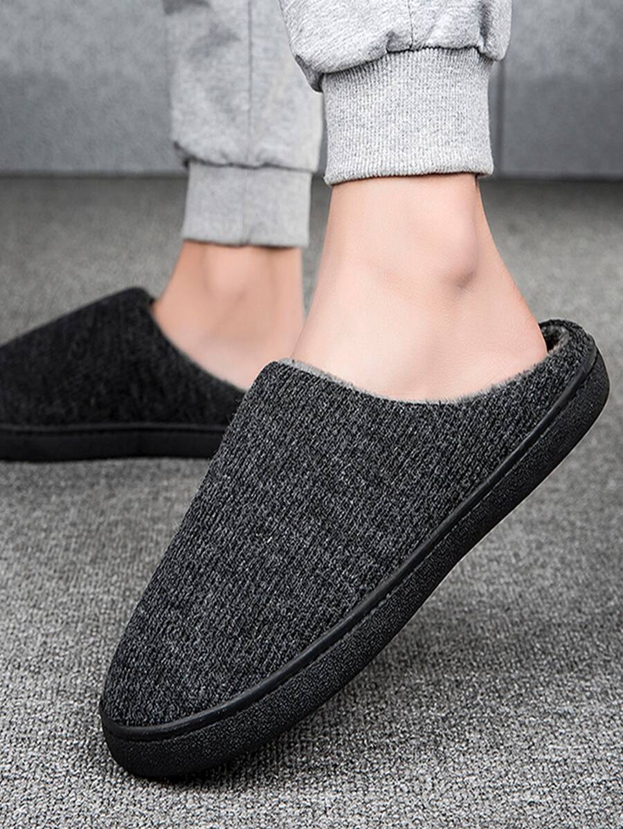 Men Minimalist Bedroom Slippers - Black - View 1