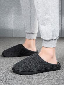 Men Minimalist Bedroom Slippers - Black - View 3