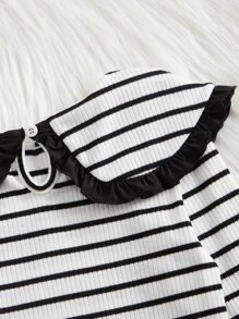 SHEIN Leap Crew Young Girl Striped Print Long Sleeve T-Shirt With Exaggerated Collar - Black and White - View 3
