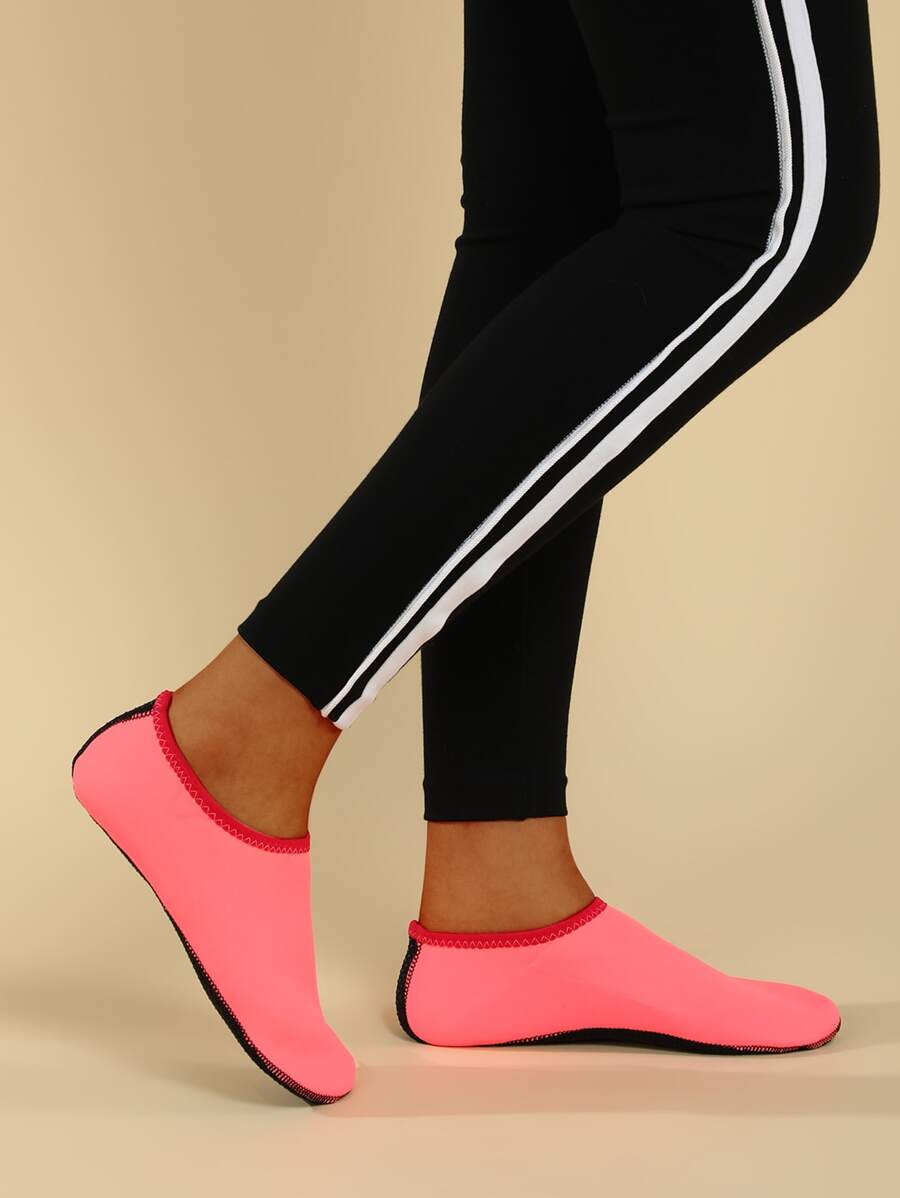 Giày thể thao Aqua co giãn kết hợp với tất nước Color Block - Hồng - Xem 1