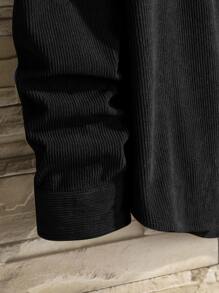 Manfinity Homme 1件宽松男士灯芯绒纯色衬衫，秋冬季长袖上衣