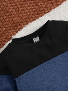 SHEIN 嬰兒男童雙色t恤,休閑簡約風,適用於秋冬季穿著 - 彩色 - 查看 4