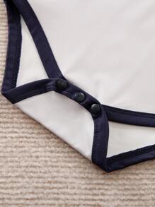 Yierying Baby Boy Letter And Cartoon Graphic Contrast Binding Bodysuit & Joggers - White - View 3