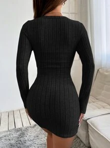 SHEIN PETITE Vestido de primavera para mujer en estilo ajustado con ajuste a la figura y diseño acanalado