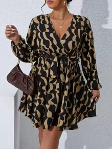 SHEIN Unity 大碼滿版印花燈籠袖交叉領繫腰帶連衣裙 - 彩色 - 查看 1