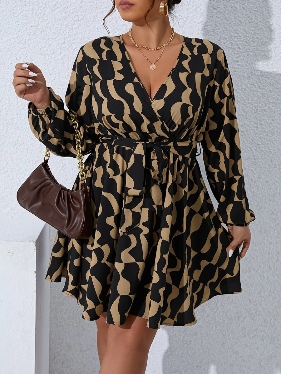 SHEIN Unity 大碼滿版印花燈籠袖交叉領繫腰帶連衣裙 - 彩色 - 查看 1