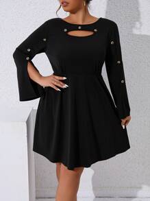 Calvaya Plus Cut Out Button Detail Split Sleeve Dress - Black - View 4