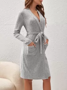 Bata homewear con doble bolsillo con cinturón - Gris Claro - Ver 3