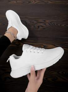 Zapatos de atletismo con diseño de parche de letra con cordón delantero