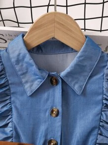 小女童荷葉邊襯衫洋裝和束腰帶