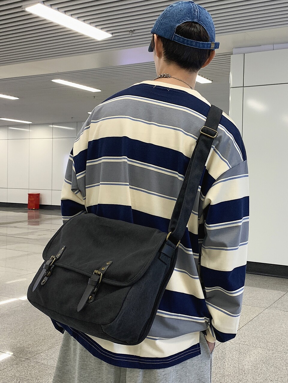 peach tree New Style Versatile Men's Large-Capacity Travel Lightweight Messenger Commuter Urban Aesthetic Valentines Gifts Bags For Traveling University Tote