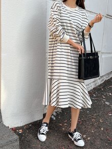 DAZY Vestido Con Cortina De Hombro Caído Con Rayas Y Dobladillo De Volantes De Sudadera - Blanco y Negro - Ver 8