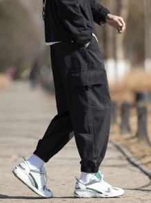 ROMWE MEN Guys Letter Patched Detail Flap Pocket Side Cargo Pants - Black - View 4