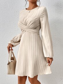 Chiquease 燈籠袖前交叉後綁帶洋裝 - 杏色 - 查看 3