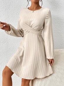 Chiquease 燈籠袖前交叉後綁帶洋裝 - 杏色 - 查看 6