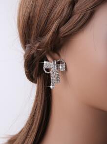 水鑽蝴蝶結裝飾夾式耳環 - 銀色 - 查看 1