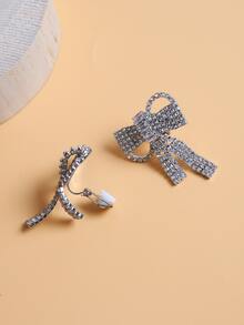 水鑽蝴蝶結裝飾夾式耳環 - 銀色 - 查看 2