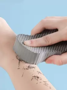 1pc Three-Dimensional Exfoliating Scrub Sponge, Minimalist Grey Soft Bath Sponge, Used In The Bathroom Without Pain and Skin Damage - Grey - View 4