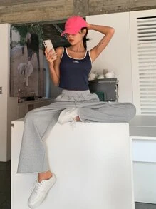 DAZY Letter Graphic Contrast Binding Tank Top Crop Women Tops - Navy Blue - View 7