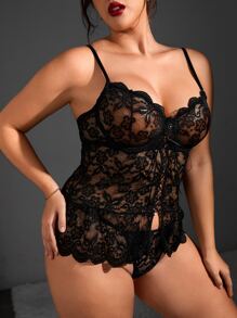 Classic Sexy Plus Floral Lace Scallop Trim Underwire Lingerie Set - Black - View 4