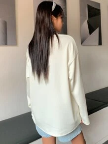 DAZY Chi tiết Patched thư Thả vai Viền kéo ra Áo nỉ - Màu be - Xem 2