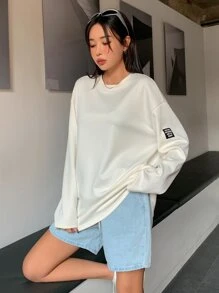 DAZY Chi tiết Patched thư Thả vai Viền kéo ra Áo nỉ - Màu be - Xem 5