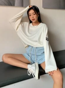 DAZY Chi tiết Patched thư Thả vai Viền kéo ra Áo nỉ - Màu be - Xem 7