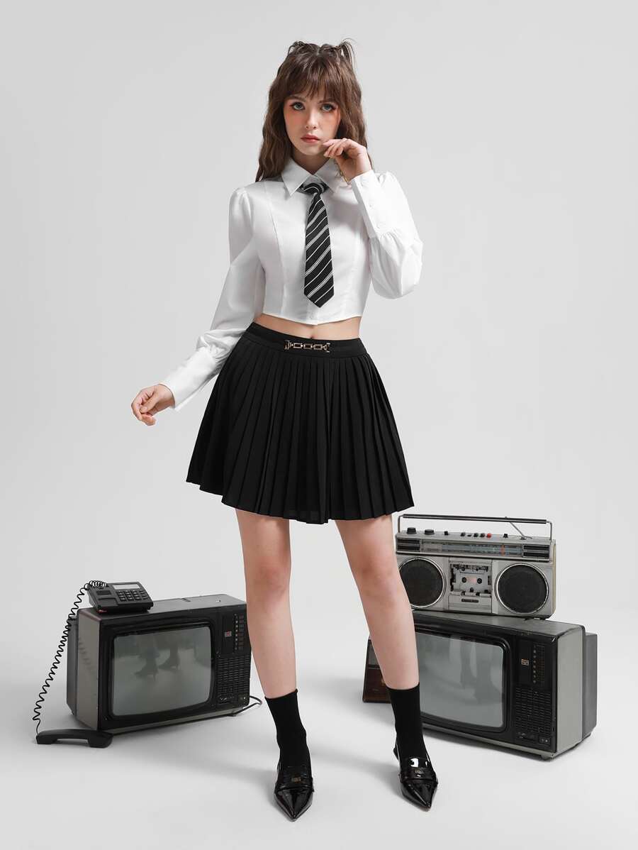 SHEIN MOD Chain Detail Pleated Skirt - Black - View 1